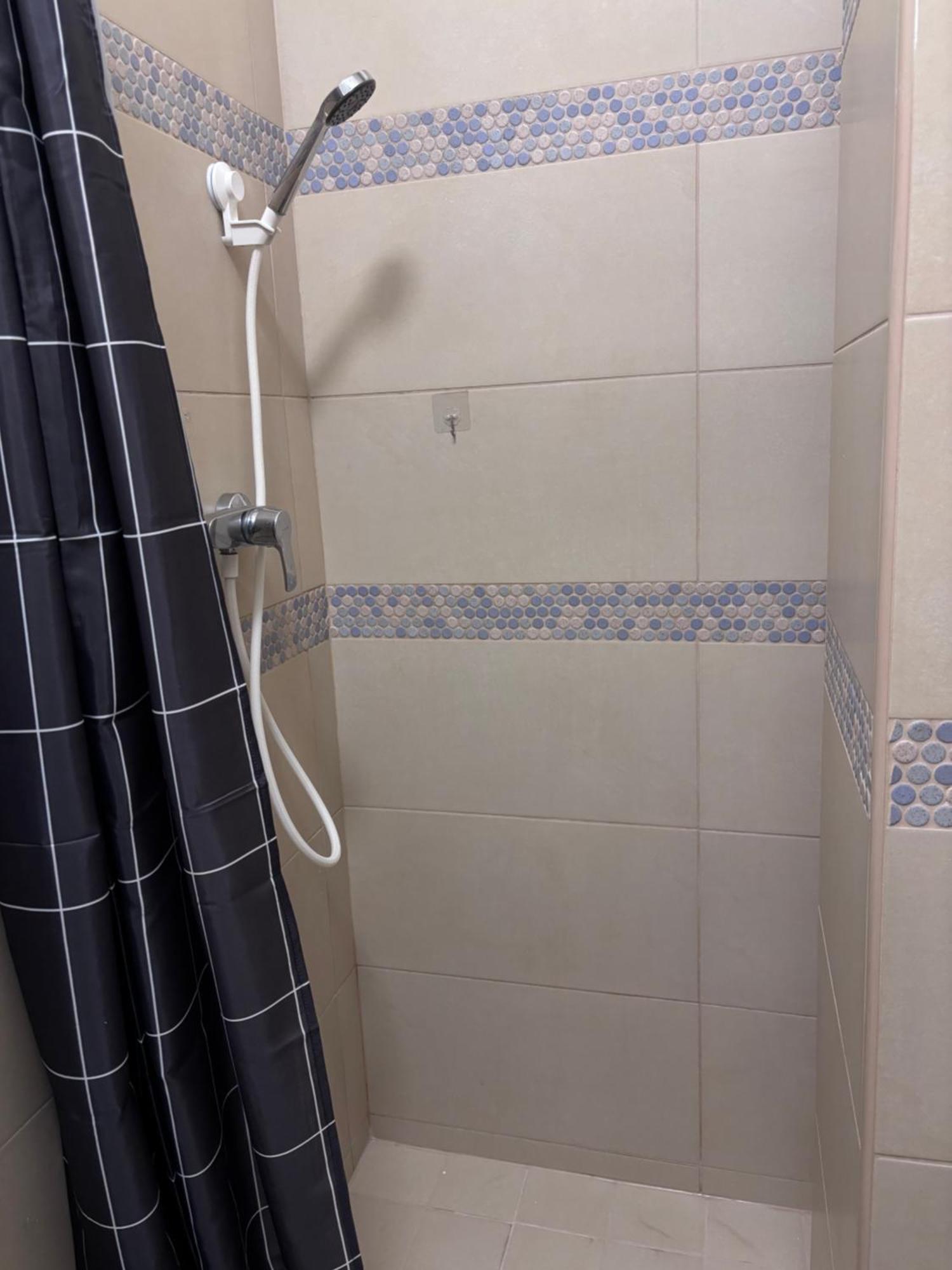 ベセス Airportmax Panzio Bed & Breakfast エクステリア 写真